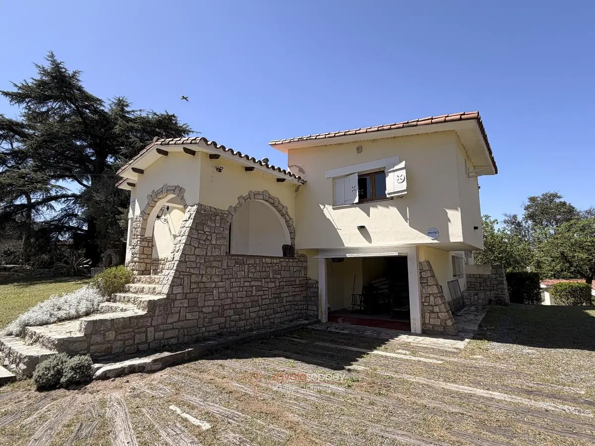 Casa en venta en Río Ceballos — foto 1