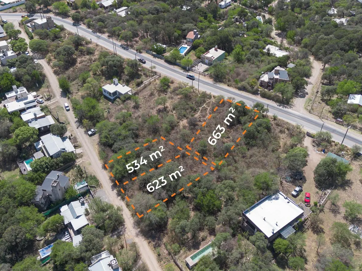 Terreno en venta en Río Ceballos — foto 1