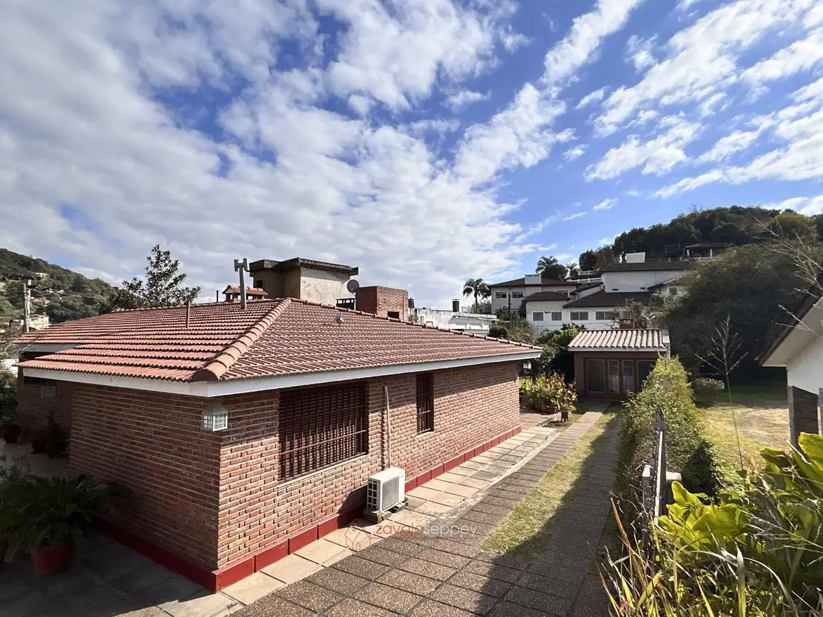 Casa en venta en Río Ceballos — foto 1